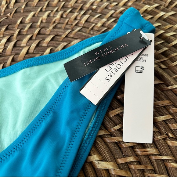 Victoria’s Secret Miraculous Bali Bombshell Bikini - Picture 9 of 16